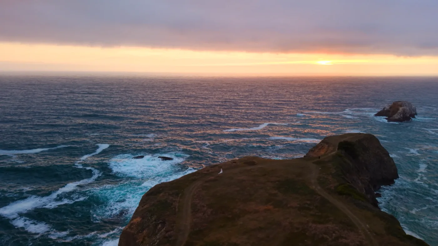 Romantic Pacific Ocean overlook at The Inn at Newport Ranch for a marriage proposal